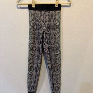 Ultracor Black and Gray Snake Print Leggings